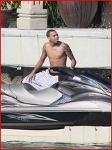 Chris Brown nude photo