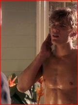 Chris Zylka nude photo