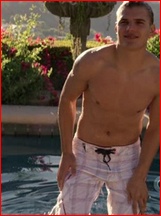 Chris Zylka nude photo