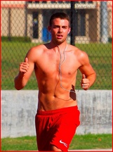 Jonathan Bennett nude photo