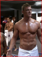 Alan Ritchson nude photo