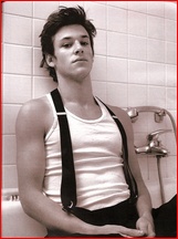 Gaspard Ulliel nude photo