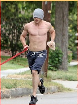 Kellan Lutz nude photo