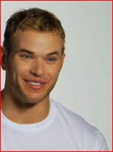 Kellan Lutz nude photo