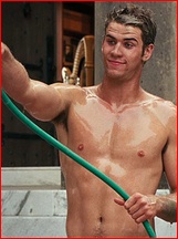 Liam Hemsworth nude photo