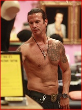 Lorenzo Lamas nude photo