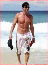 Robert Rey nude photo