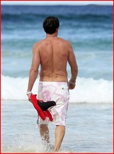 Robert Rey nude photo