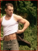 Shawn Roberts nude photo
