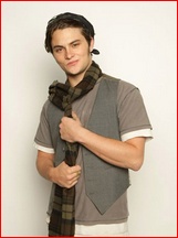 Shiloh Fernandez nude photo