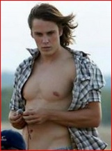 Taylor Kitsch nude photo