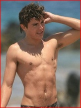Zac Efron nude photo