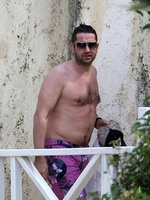 Gerard Butler nude photo