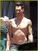 Adam Levine nude photo