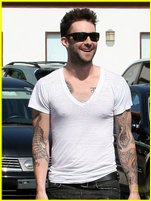 Adam Levine nude photo