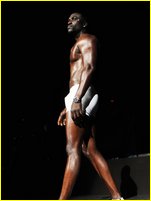 Akon nude photo