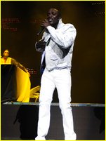 Akon nude photo