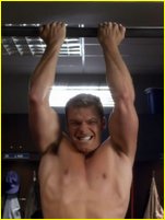 Alan Ritchsons nude photo