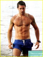 Alex O'Loughlin nude photo