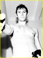 Alex Pettyfer nude photo