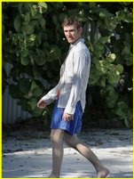 Alex Pettyfer nude photo