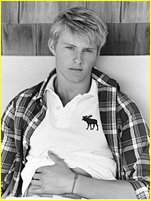 Alexander Ludwig nude photo