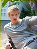 Alexander Ludwig nude photo