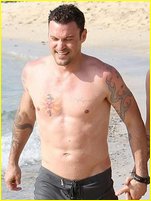 Brian Austin Green nude photo