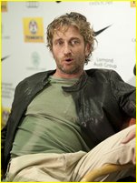 Gerard Butler nude photo