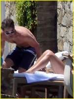 Chace Crawford nude photo