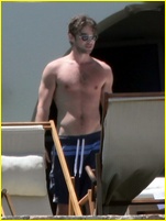 Chace Crawford nude photo