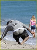 Chris Brown nude photo