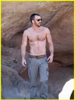 Chris Evans nude photo