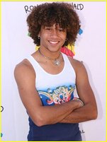 Corbin Bleu nude photo