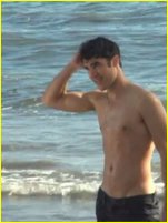 Darren Criss nude photo