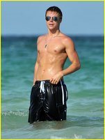 Derek Hough nude photo