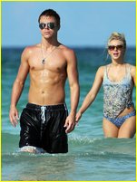 Derek Hough nude photo