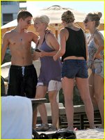 Derek Hough nude photo