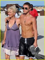 Derek Hough nude photo