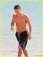 Derek Hough nude photo