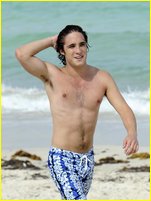 Diego Boneta nude photo