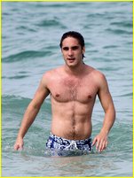 Diego Boneta nude photo