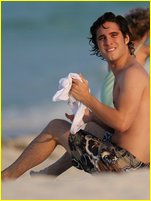 Diego Boneta nude photo