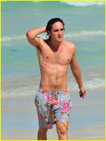 Diego Boneta nude photo