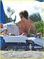 Diego Boneta nude photo