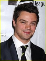 Dominic Cooper nude photo