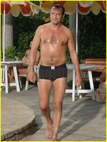 Jean Dujardin nude photo