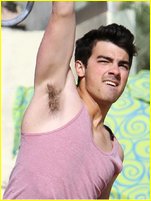 Joe Jonas nude photo