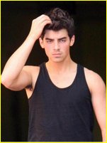 Joe Jonas nude photo