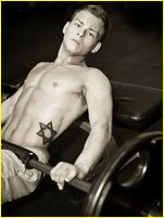 Jonathan Lipnicki nude photo